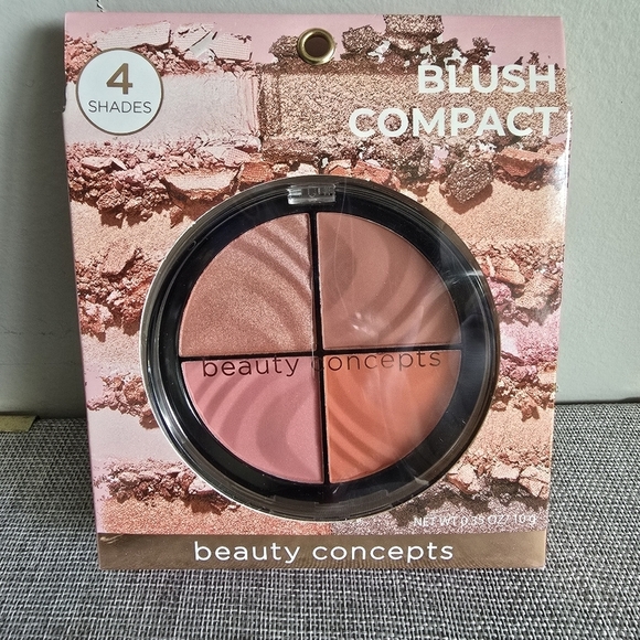 Beauty Concepts 4 Shades Blush Compact - Picture 3 of 3
